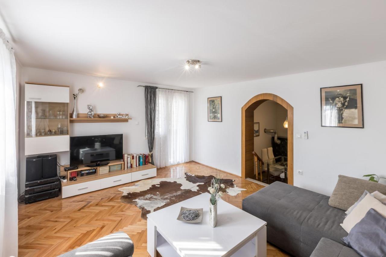 Boban Sunny Apartment Salona Kültér fotó