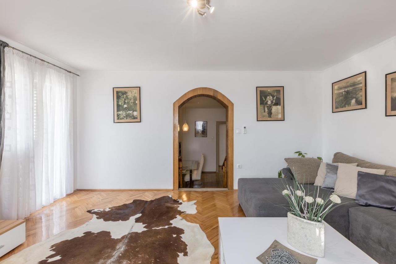 Boban Sunny Apartment Salona Kültér fotó